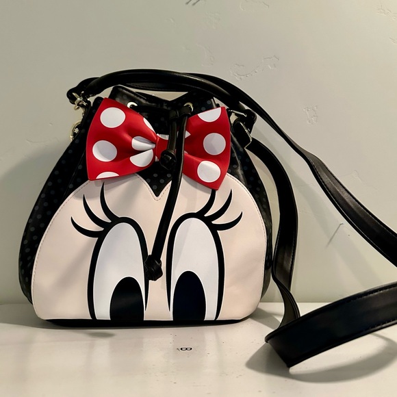 Minnie Mouse Disney Loungefly Handbag with crossbody strap - Picture 2 of 10